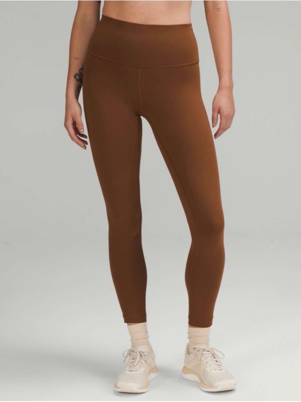Lululemon Wunder Train High-Rise Tight 25"
Roasted Brown Size 8